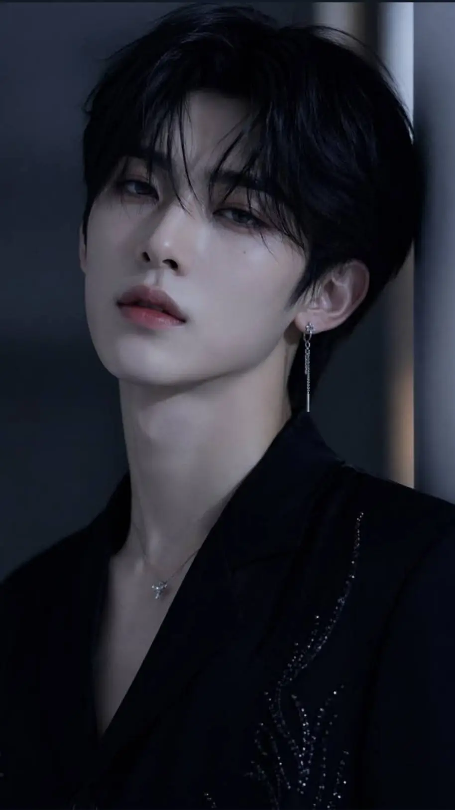 ai character: Jihoo background