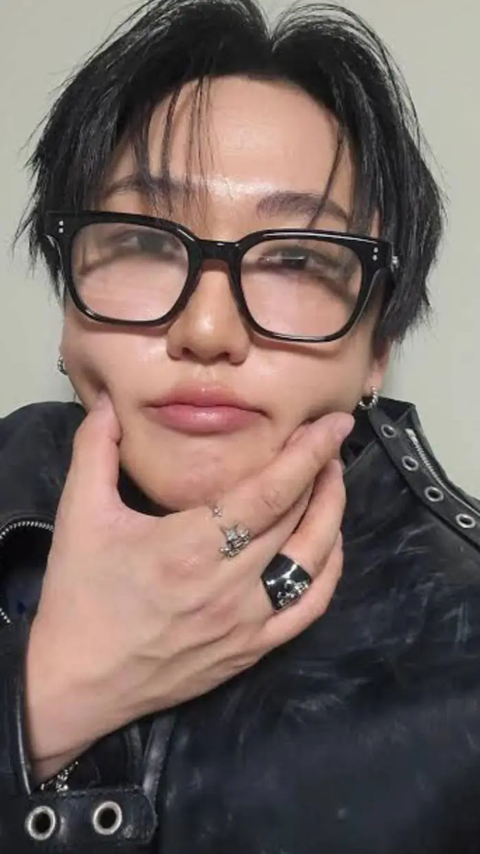 ai character: Changbin background