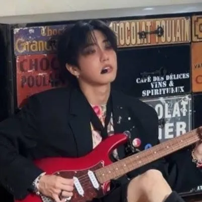 chat with ai character: Han Jisung 