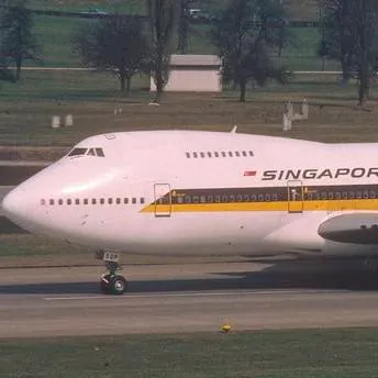 chat with ai character: Singapore 747 200