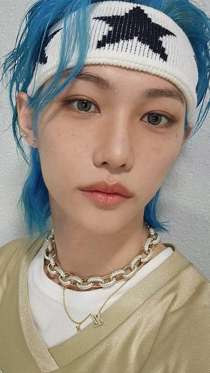 ai character: Lee Felix Yongbok background