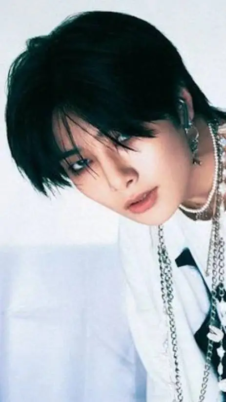 ai character: Yang Jeongin♡ background