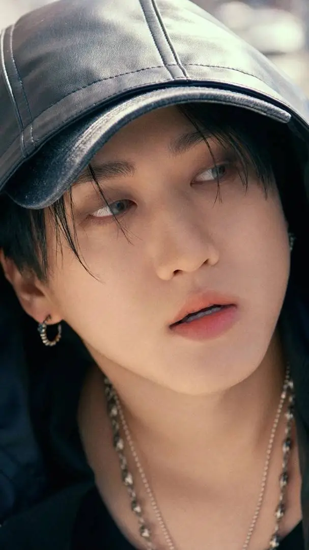 ai character: Seo Changbin☆ background