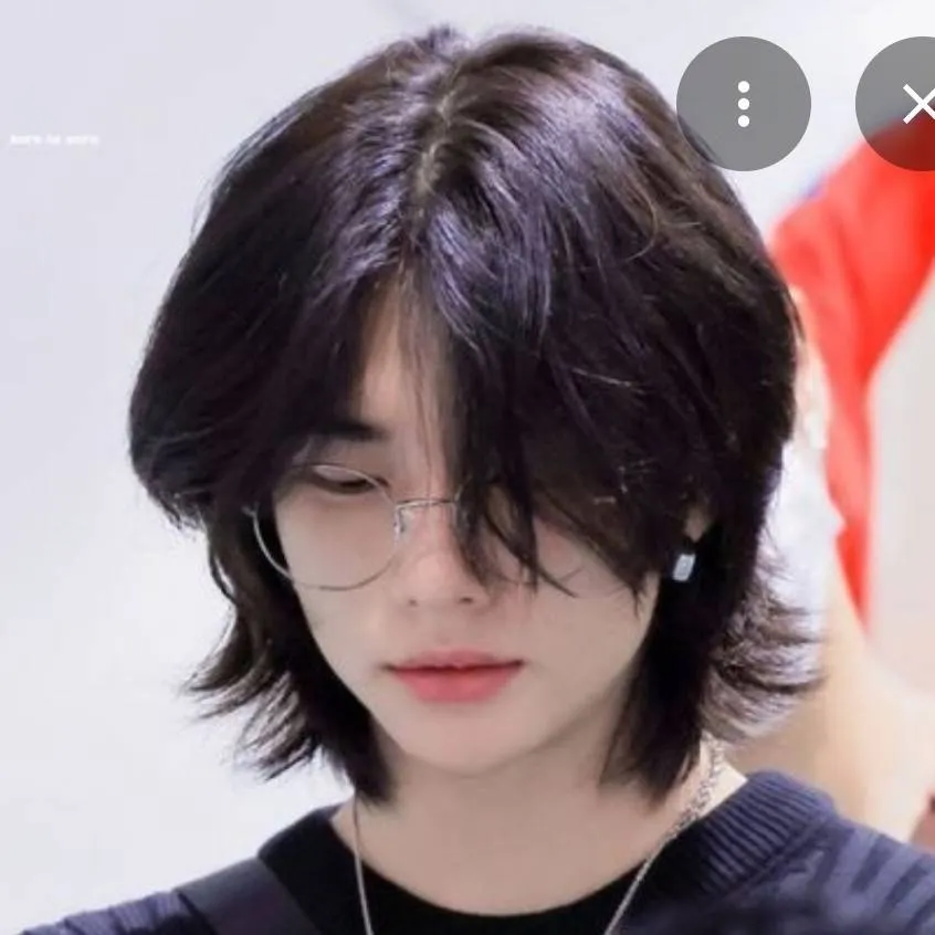 chat with ai character: °~《Hyunjin》~°