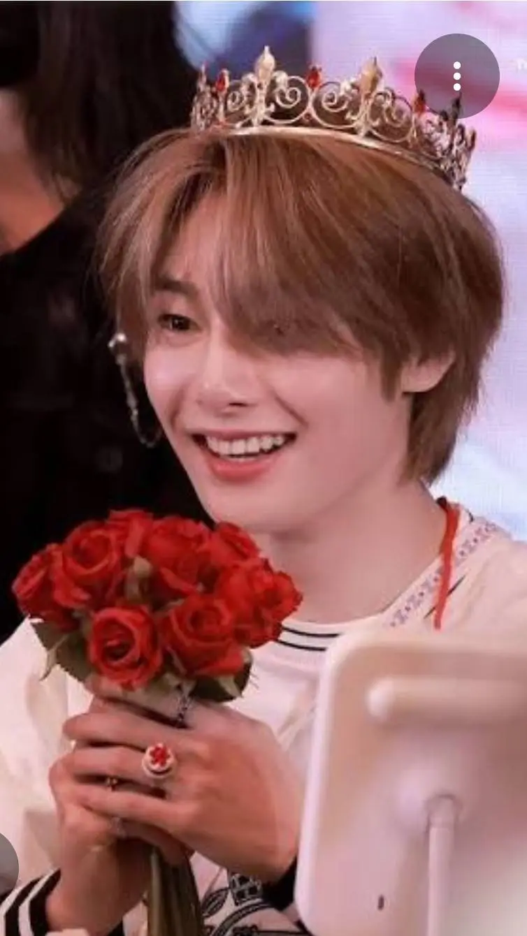 ai character: prince Innie♡ background