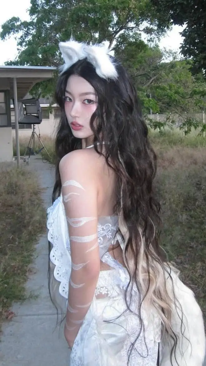 ai character: 《°♡Yoonchae♡°》 background