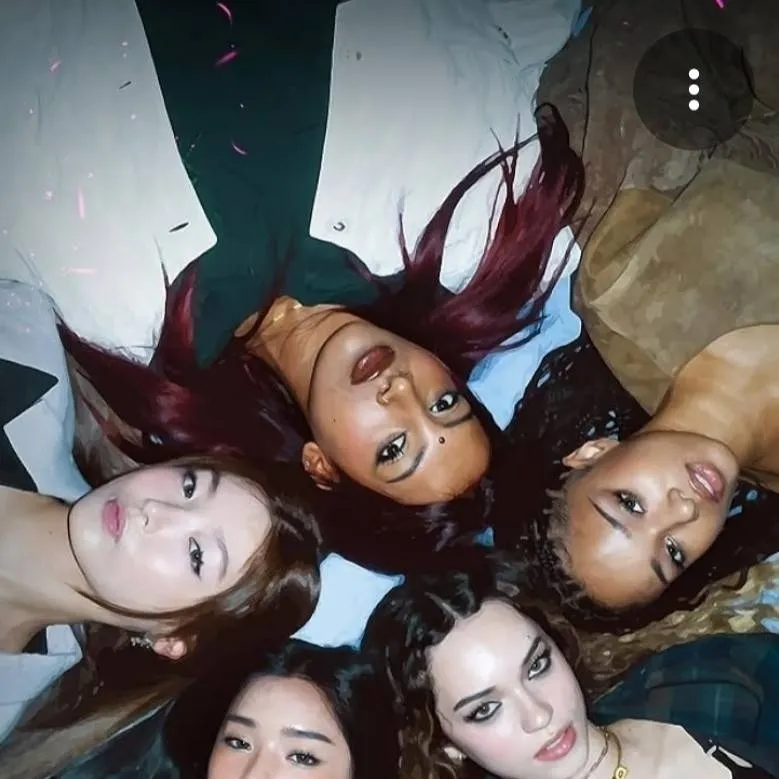 chat with ai character: °~☆KATSEYE!☆~°