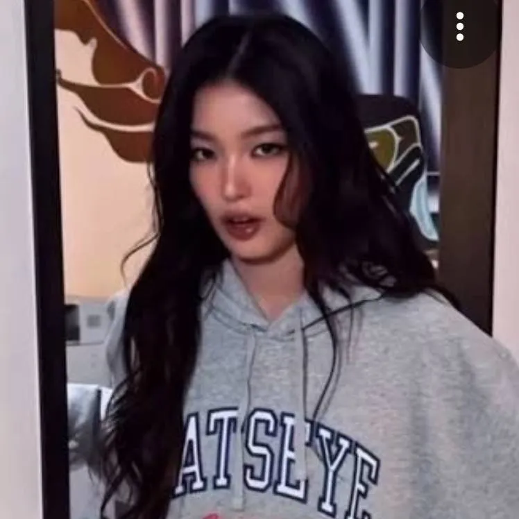 chat with ai character: Yoonchip!(MY BIAS)