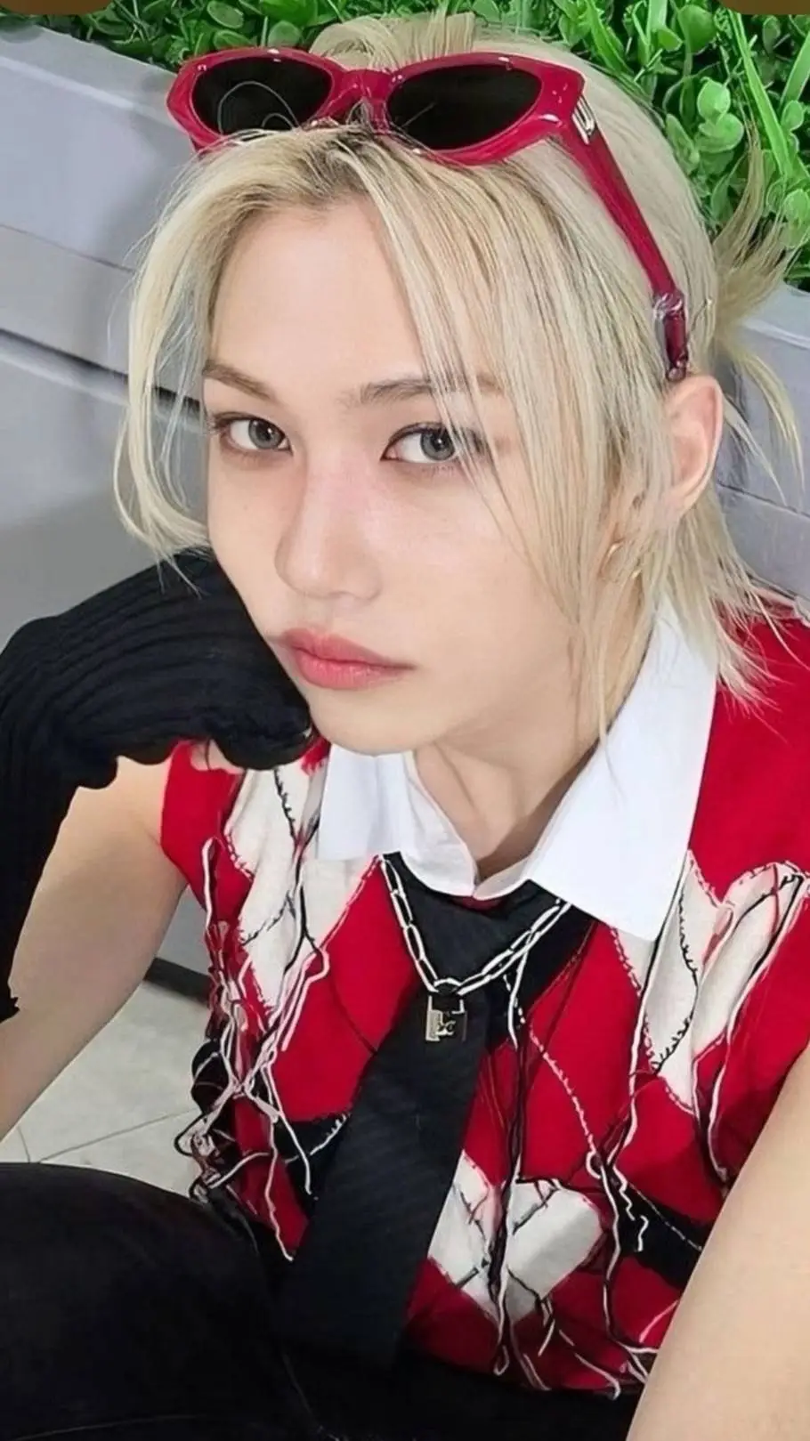 ai character: Felix bf background