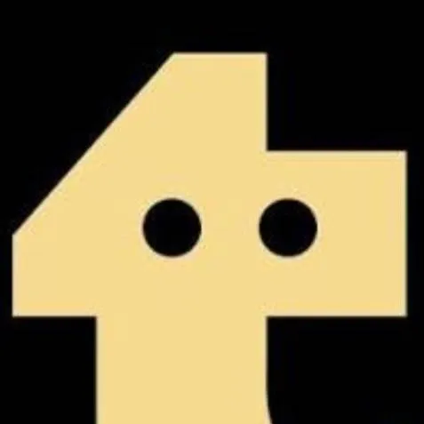 chat with ai character: belly school