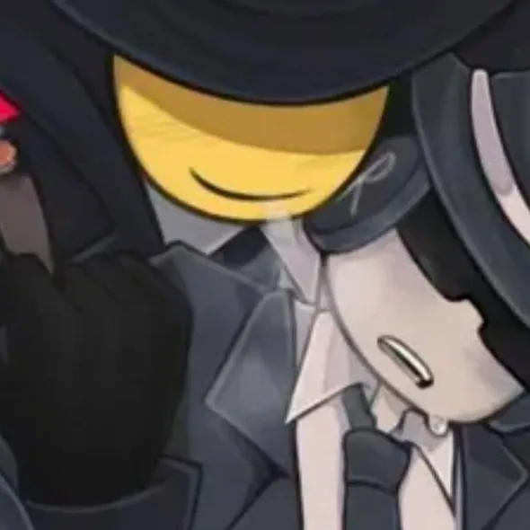 chat with ai character: Dubble fedora 🩶💛