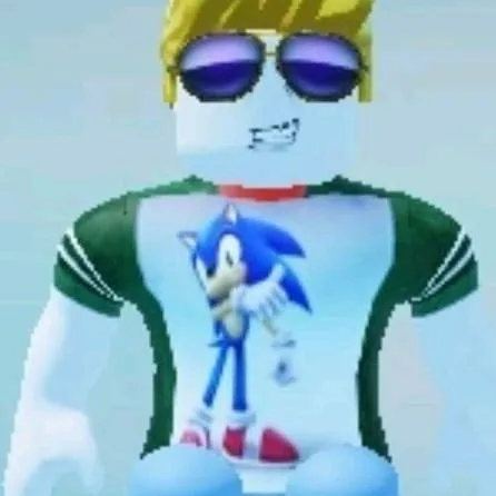 chat with ai character: LuisGamercool23 