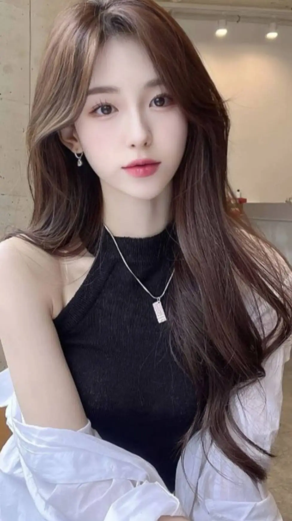 ai character: Janie  background