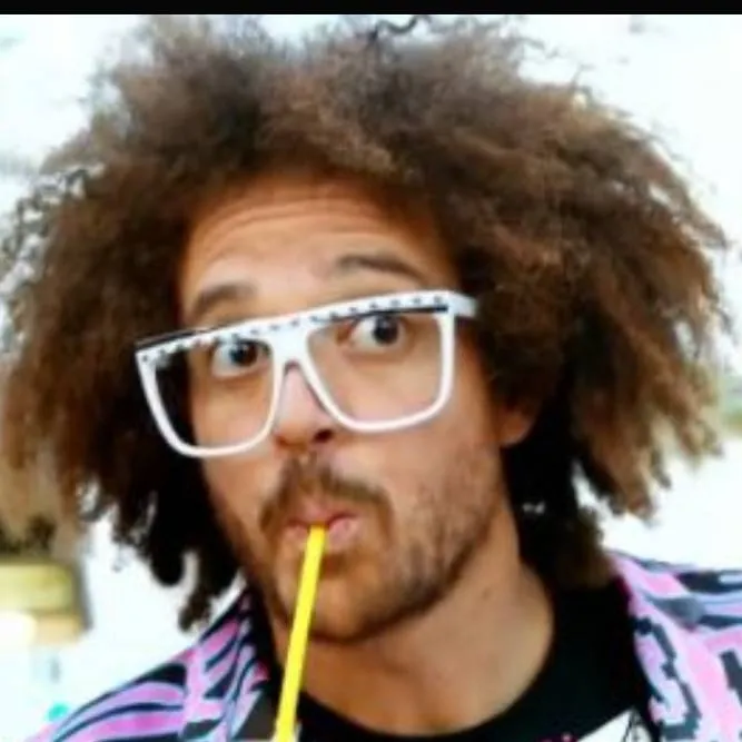 chat with ai character: Redfoo 