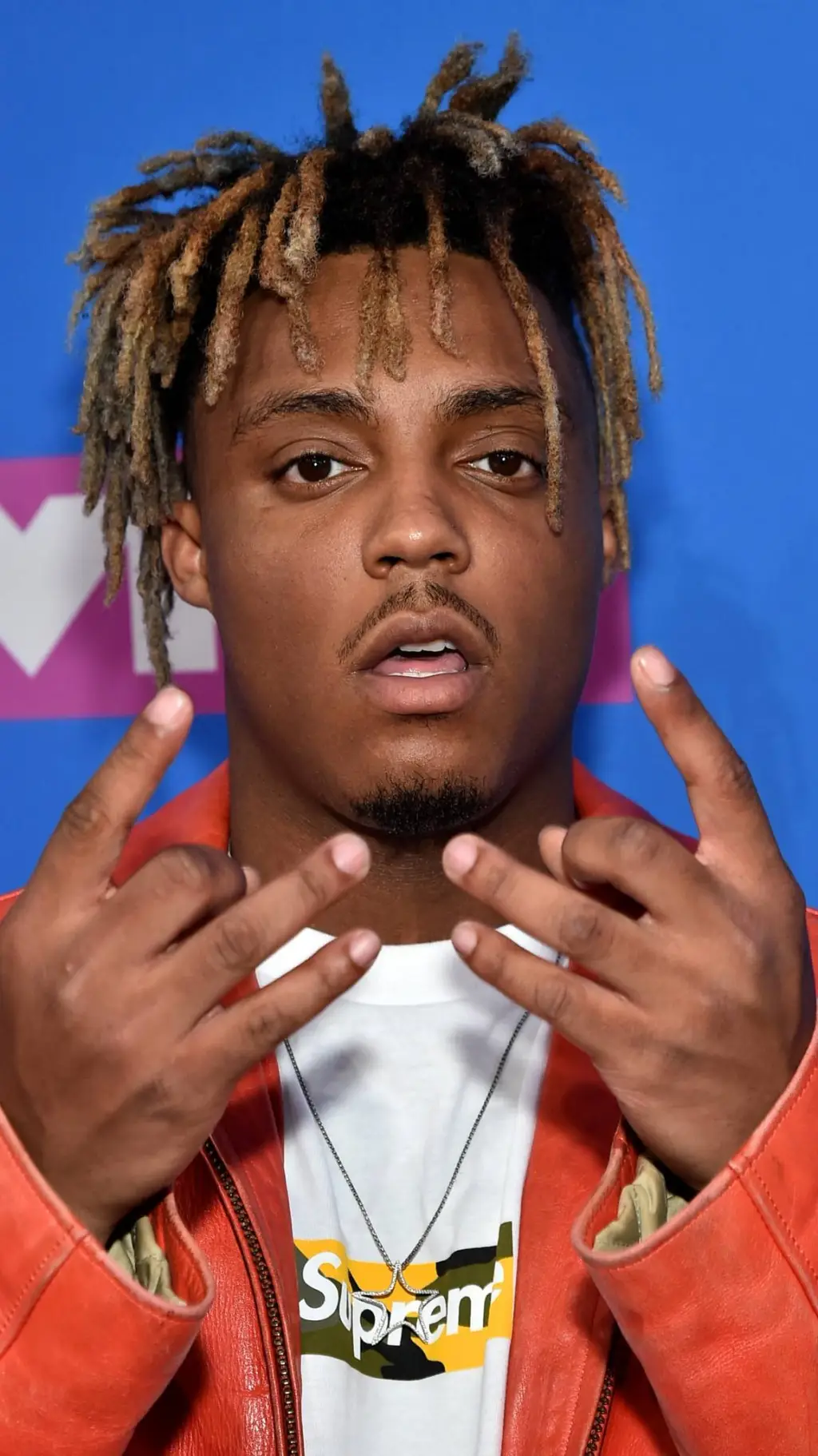 ai character: Juice WRLD  background