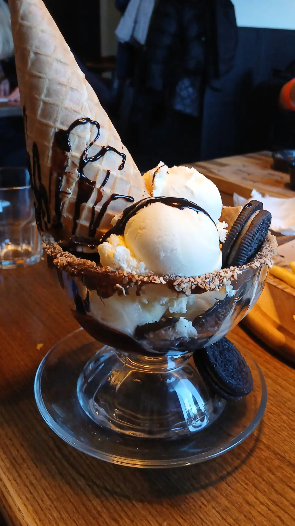 ai character: icecreme infection background