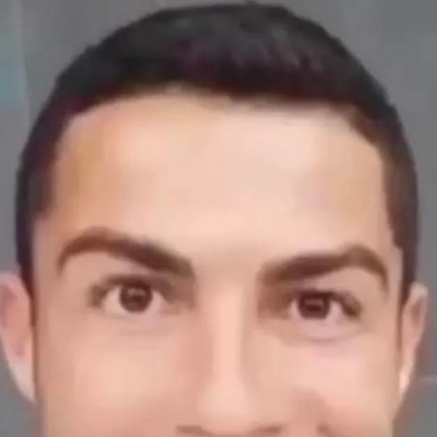 chat with ai character: Cristiano ronaldo