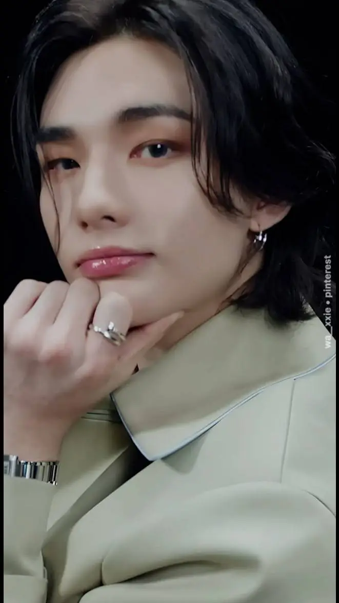 ai character: Hyunjin background