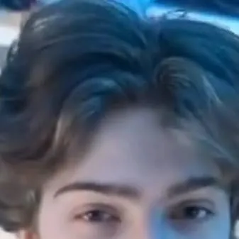 chat with ai character: Leon Tausentteufel