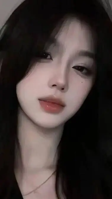 ai character: Natasha 🦋✨😼 background