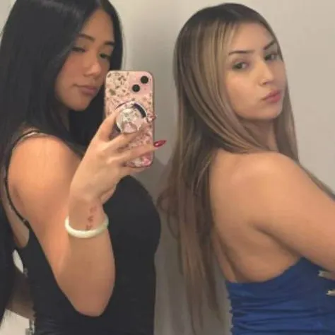 chat with ai character: joy and cami