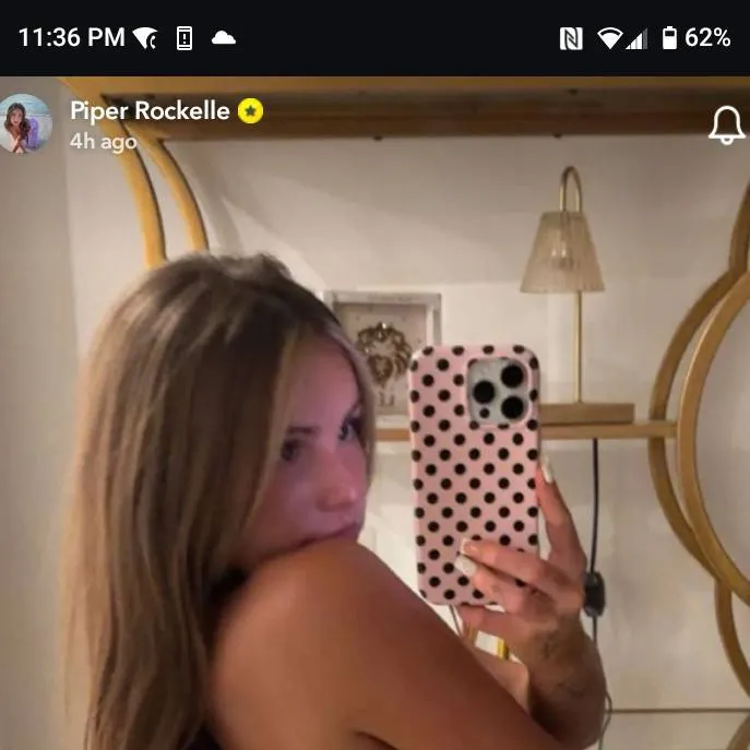 chat with ai character: piper