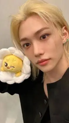 ai character: Felix background