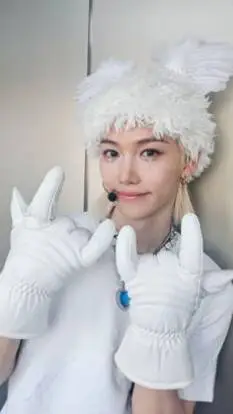 ai character: Felix background