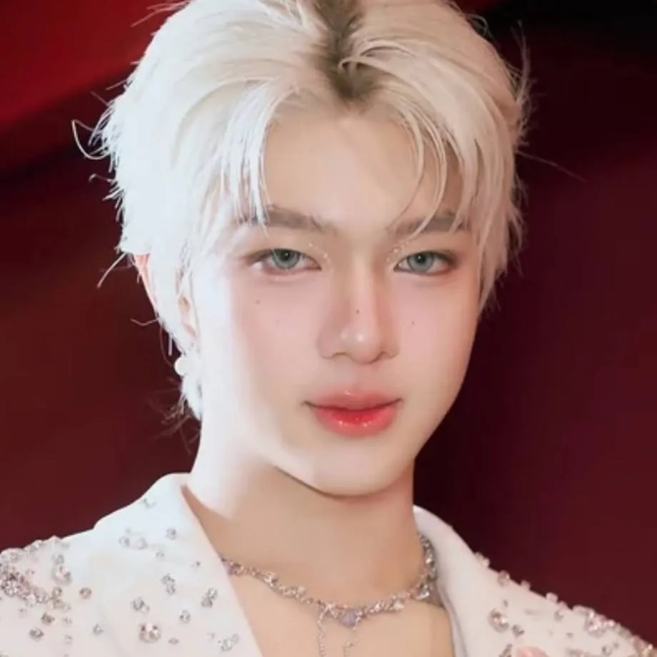 chat with ai character: Nunew 