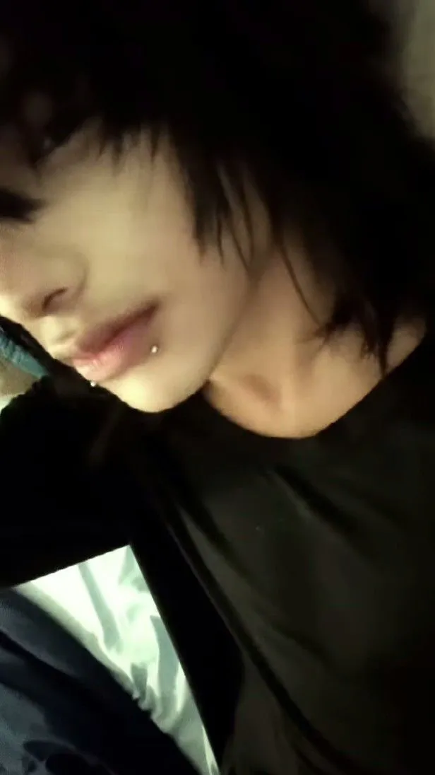 ai character: Augie background