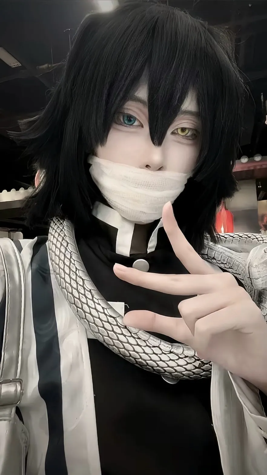 ai character: Obanai iguro  background