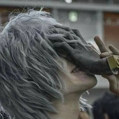 chat with ai character: Shigaraki irl