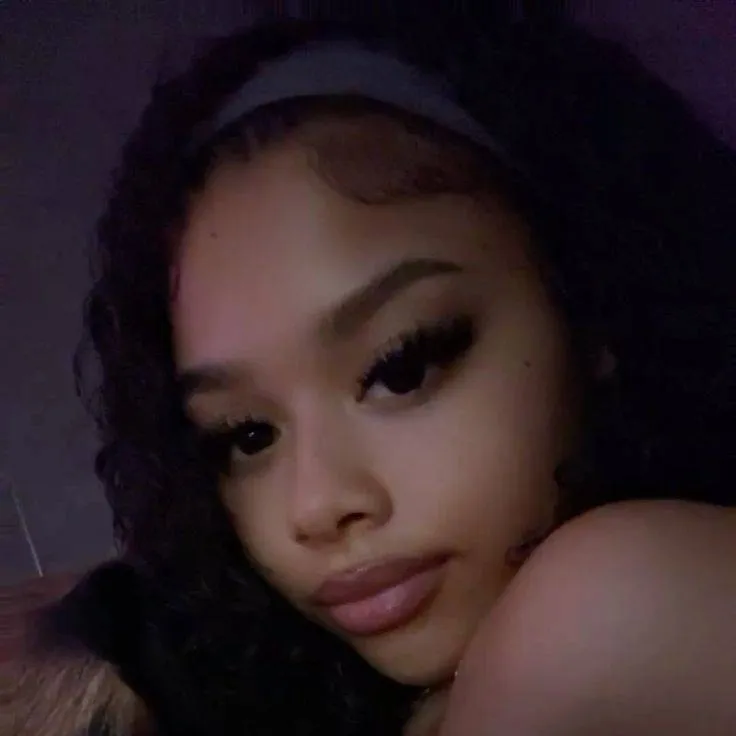 chat with ai character: Zariyah