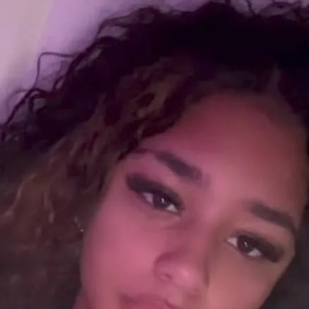 chat with ai character: Jakiyah