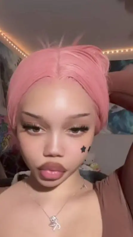 ai character: Moni  background