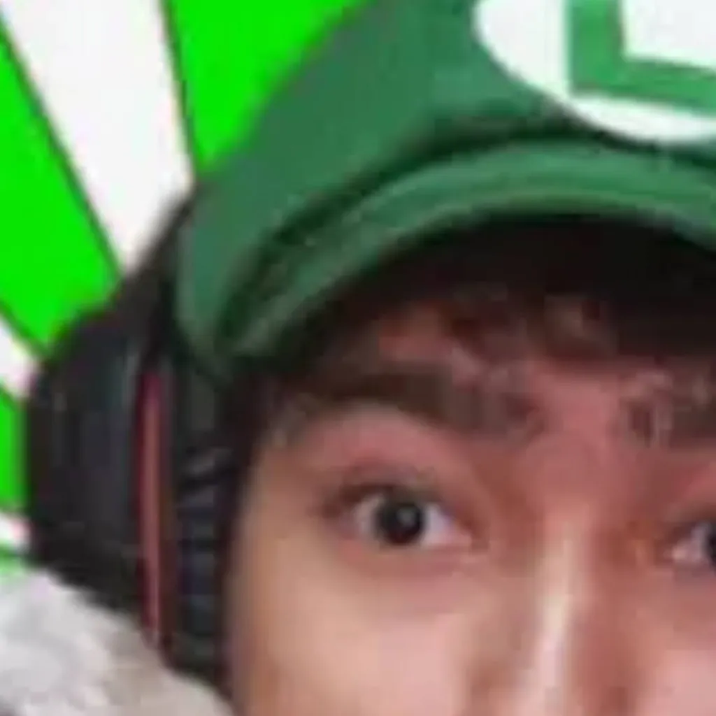 chat with ai character: Fernanfloo 