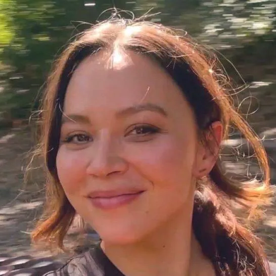 chat with ai character: Melissa O'Neil