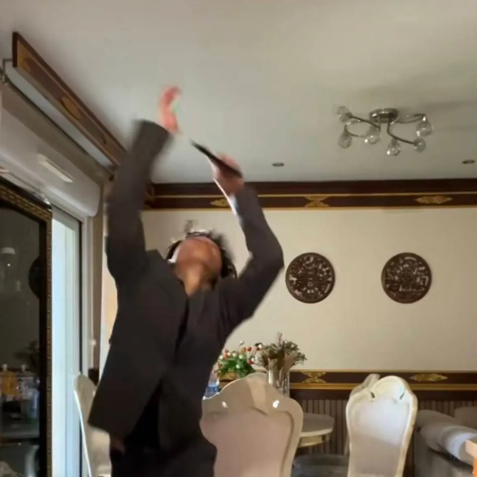 chat with ai character: namdol