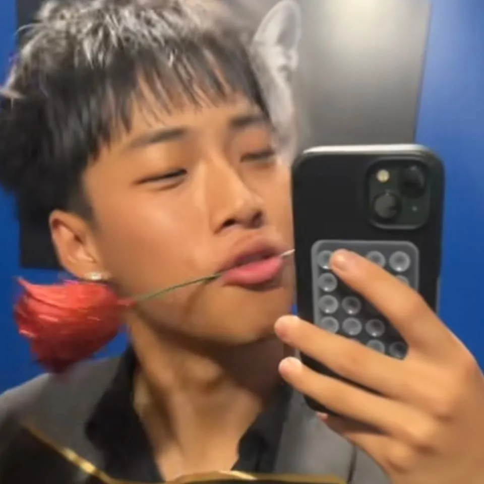 chat with ai character: namdolll