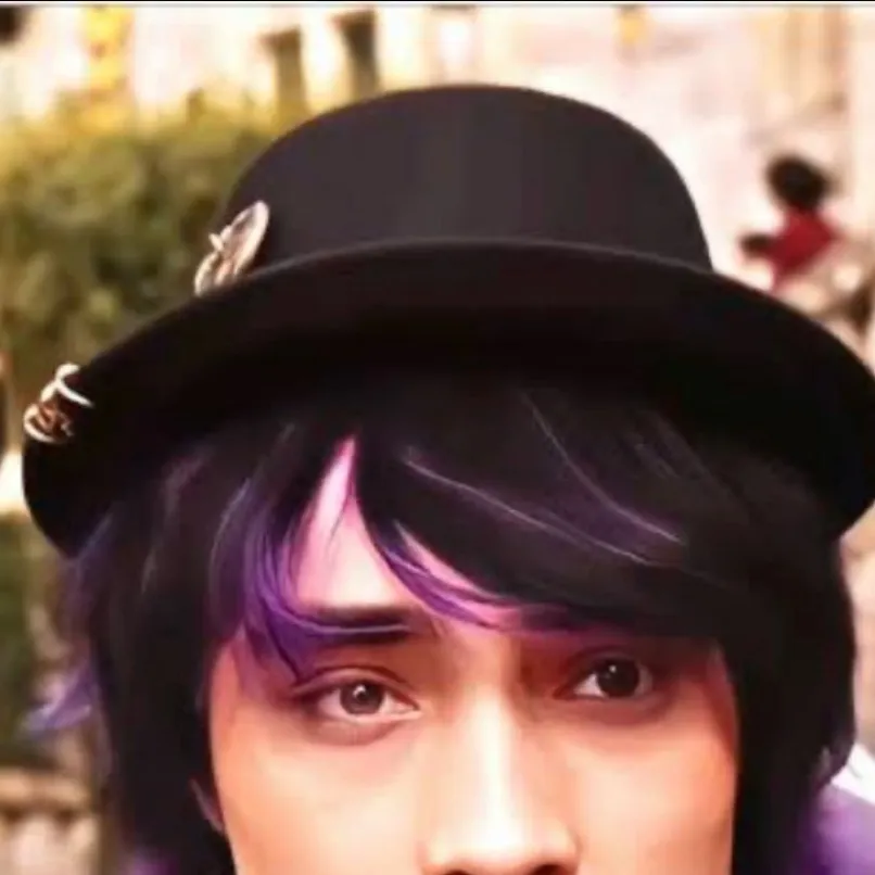 chat with ai character: Max hatter 