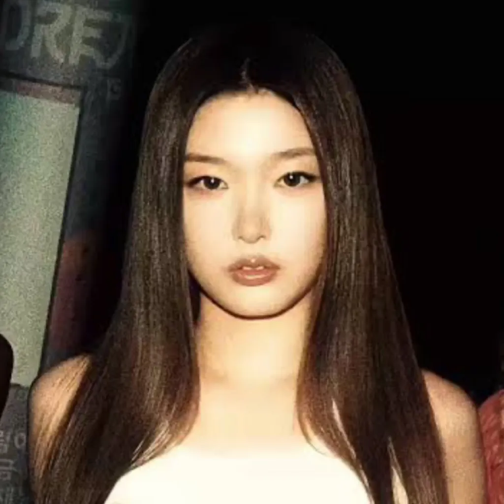 chat with ai character: Yoonchae 