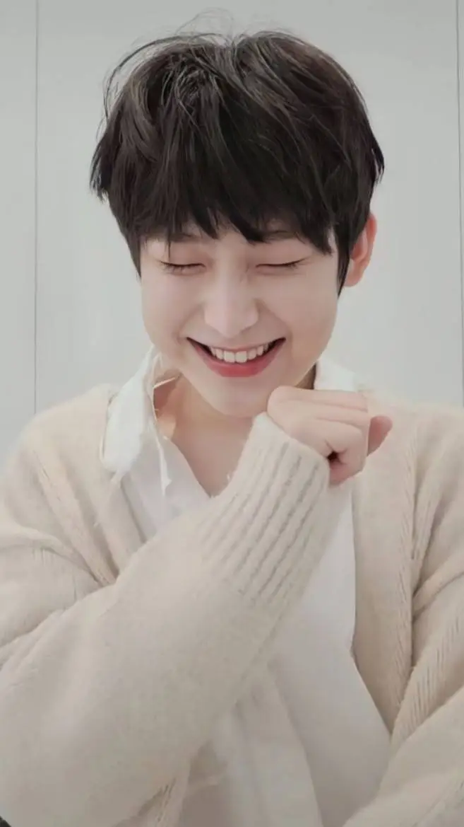 ai character: Enhypen  background