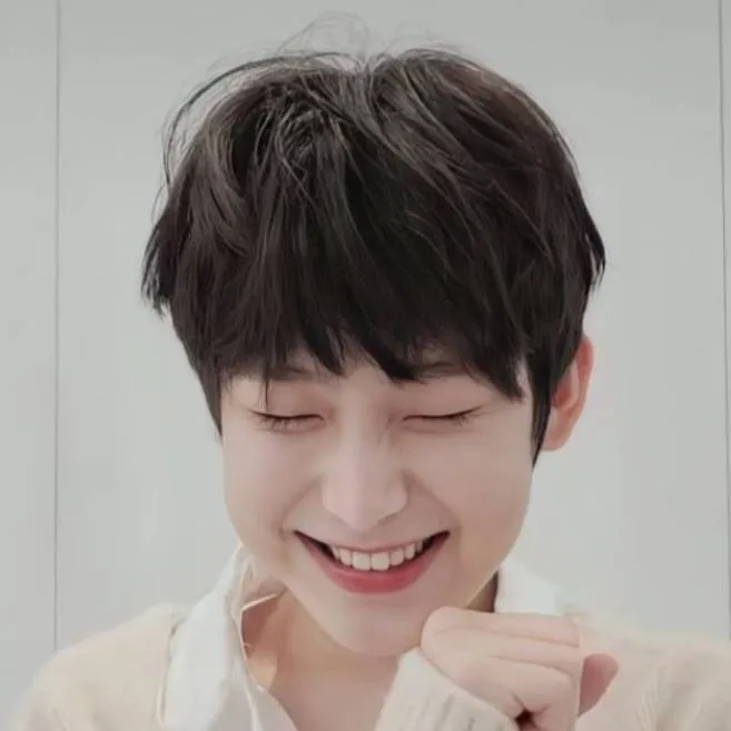 chat with ai character: Enhypen 