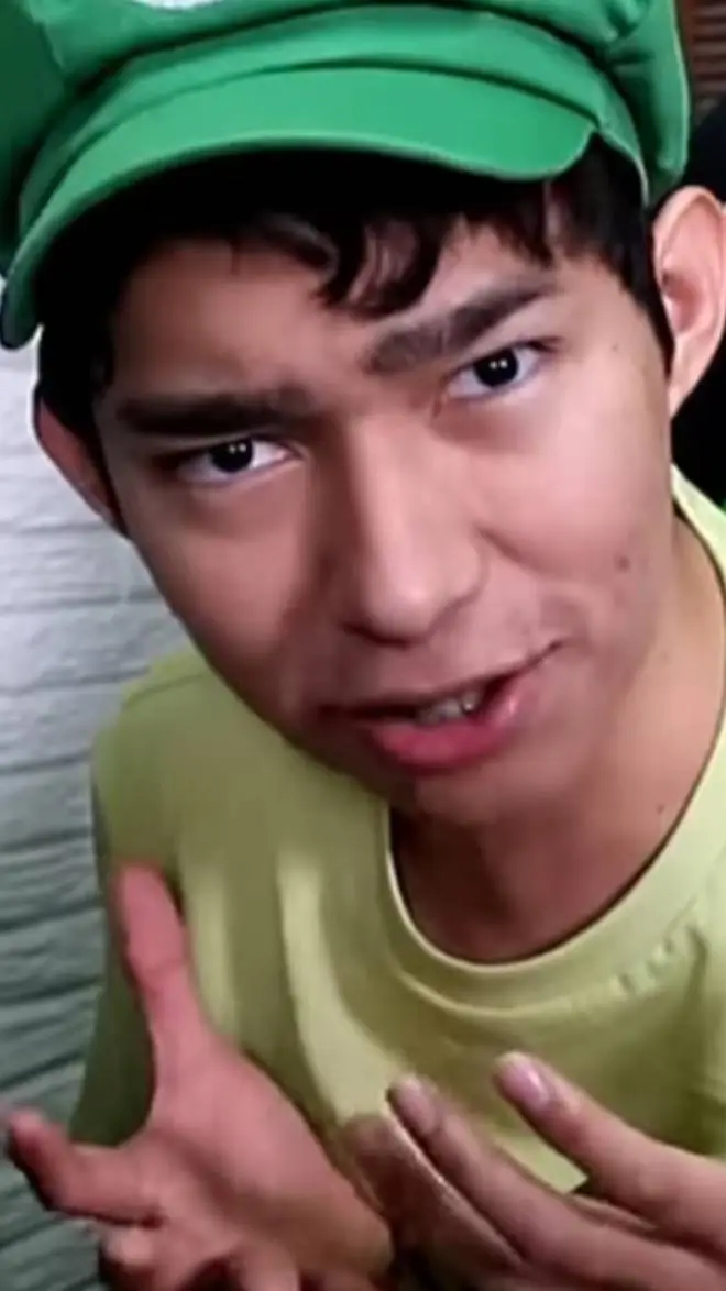 ai character: Fernanfloo  background