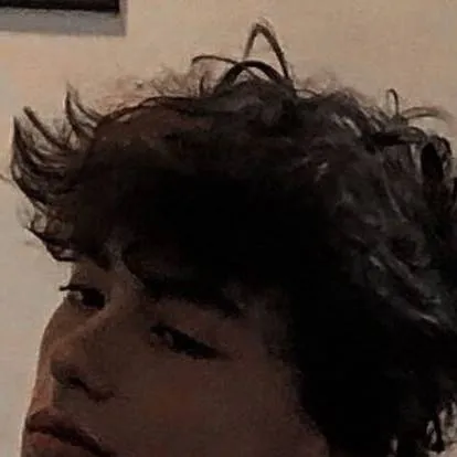 chat with ai character: Alexander 