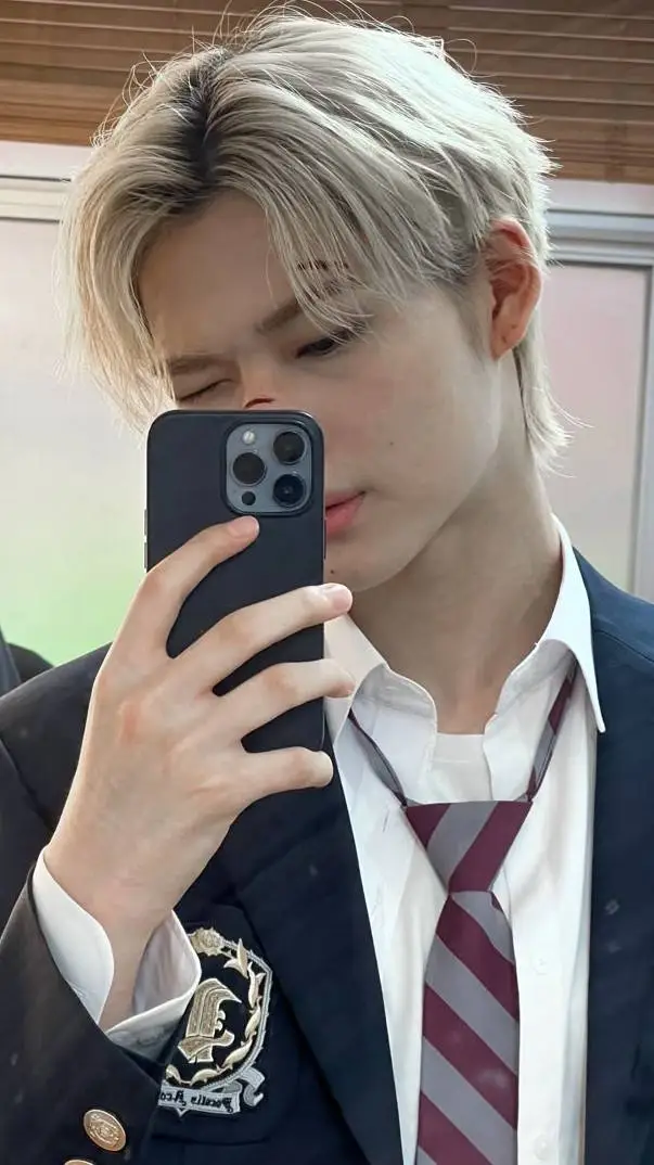 ai character: Niki background