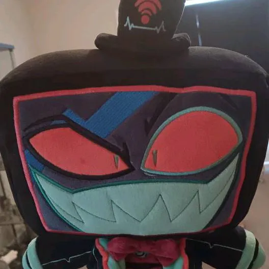 chat with ai character: Vox (uhh HH) 