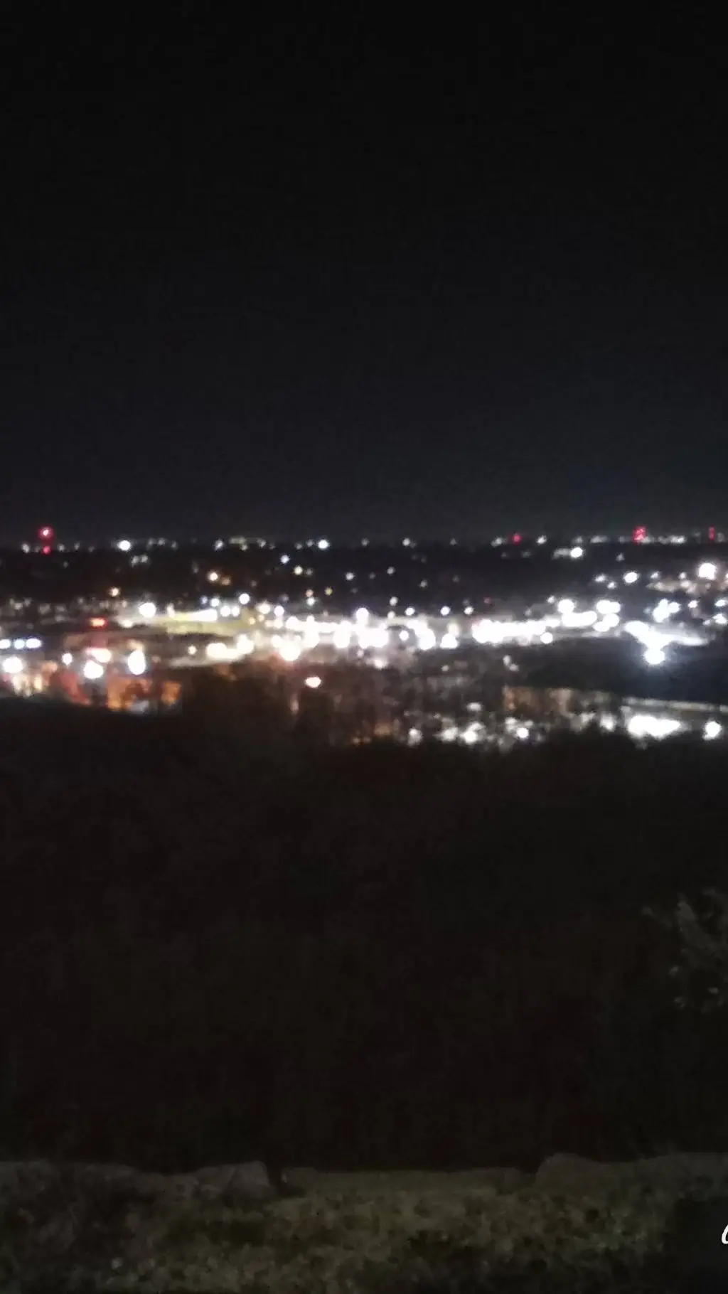 ai character: poplar ice cream background