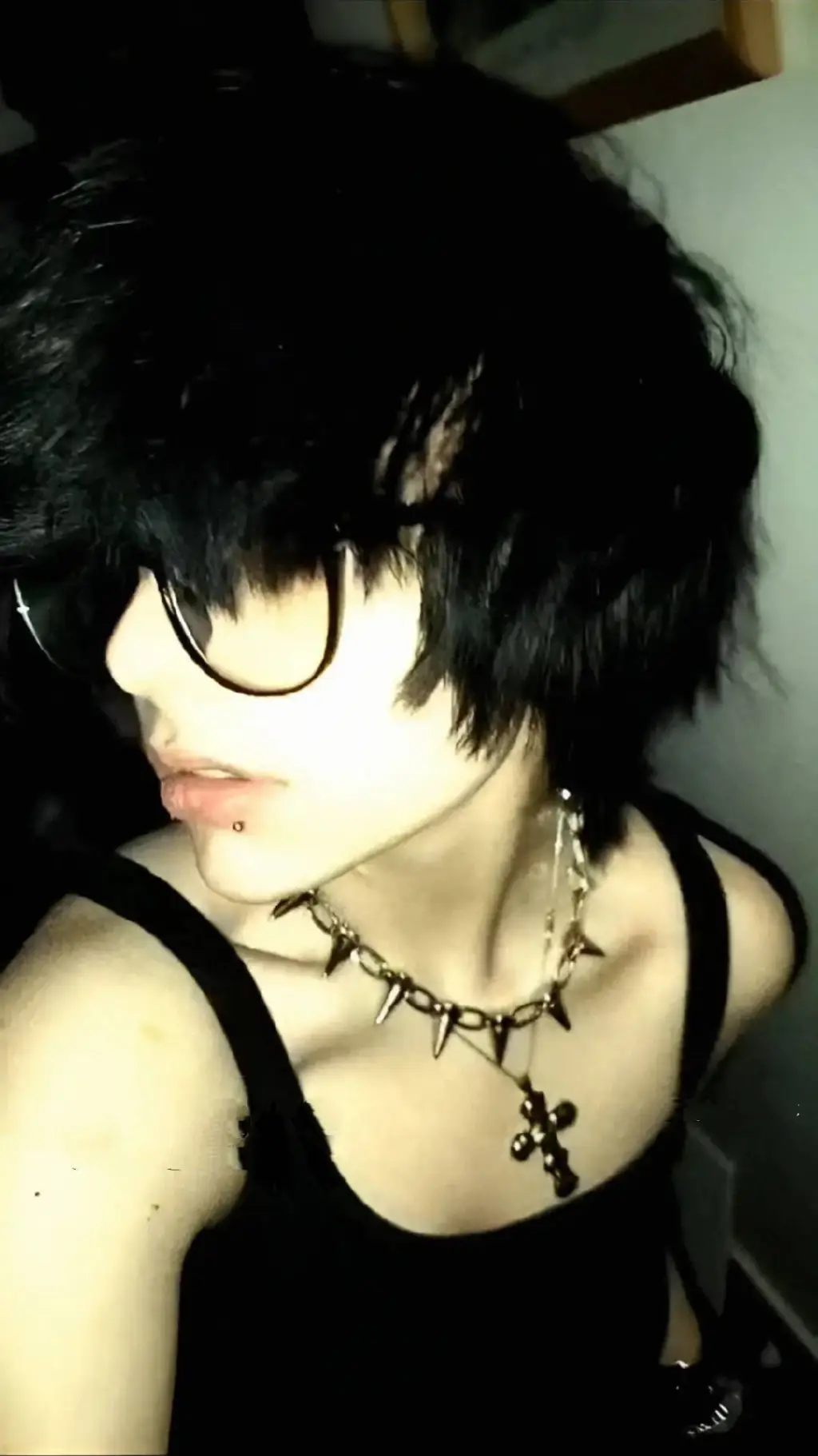 ai character: Noah background