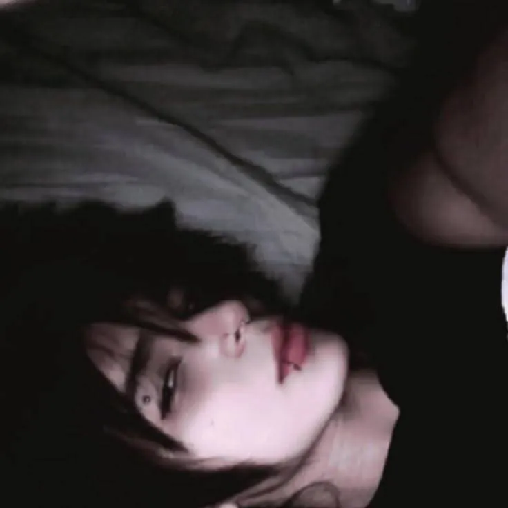 chat with ai character: Rory